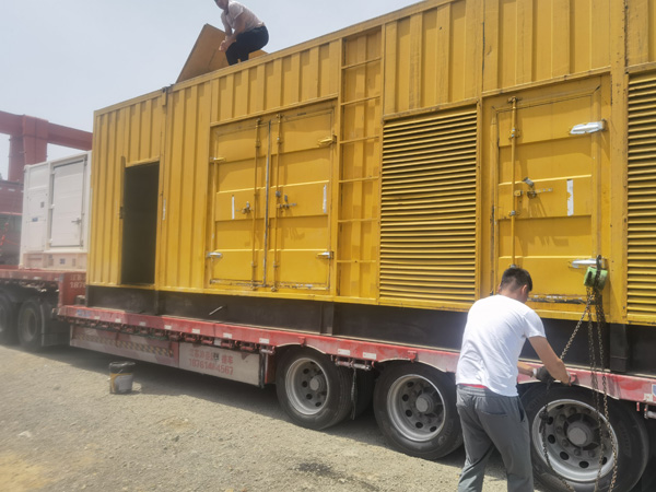 同德除了负载情况和发动机维护，还有哪些因素会影响 200kw 柴油发电机的油耗？